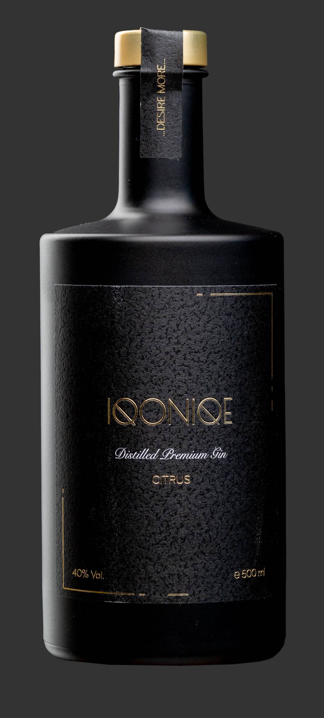 iqoniqe gin bottle